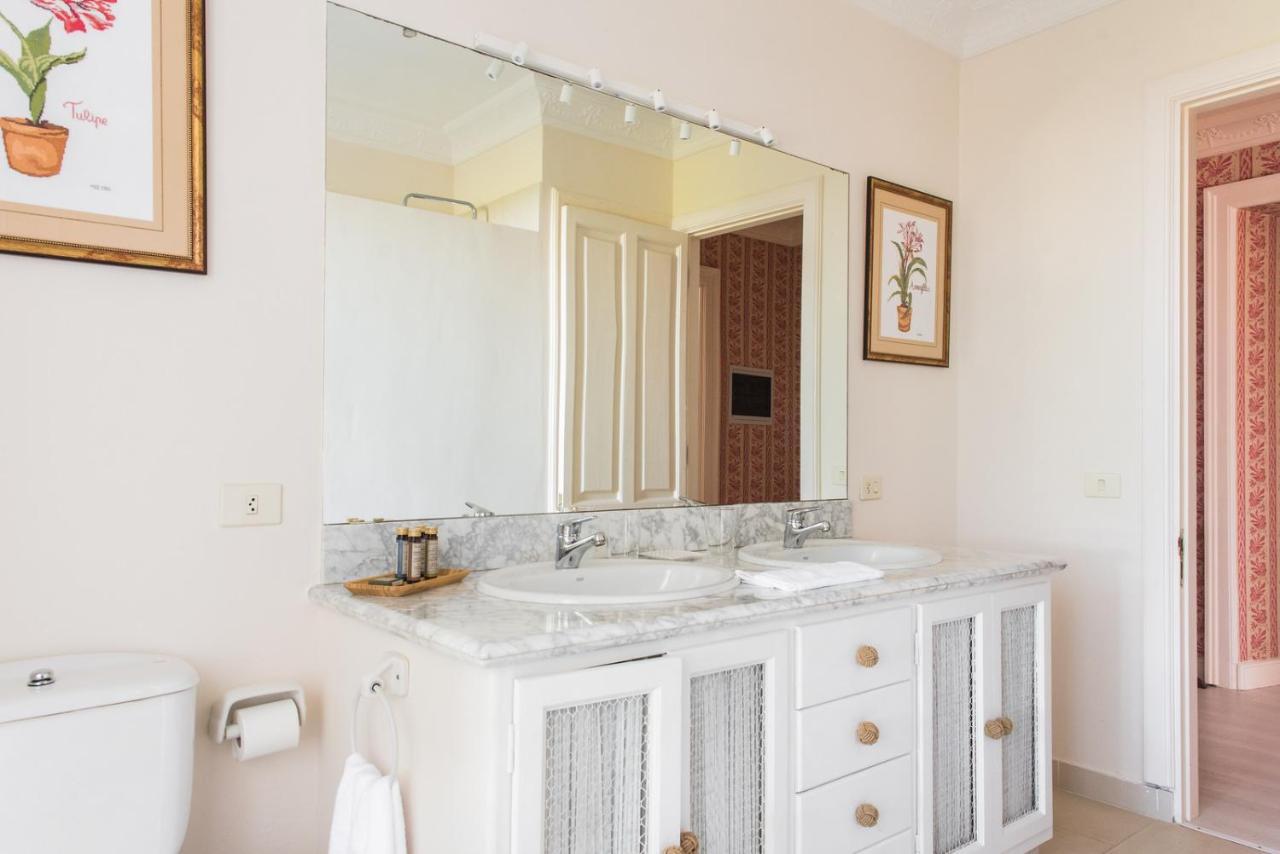 Suites De Franchy ลาโอโรตาวา ภายนอก รูปภาพ